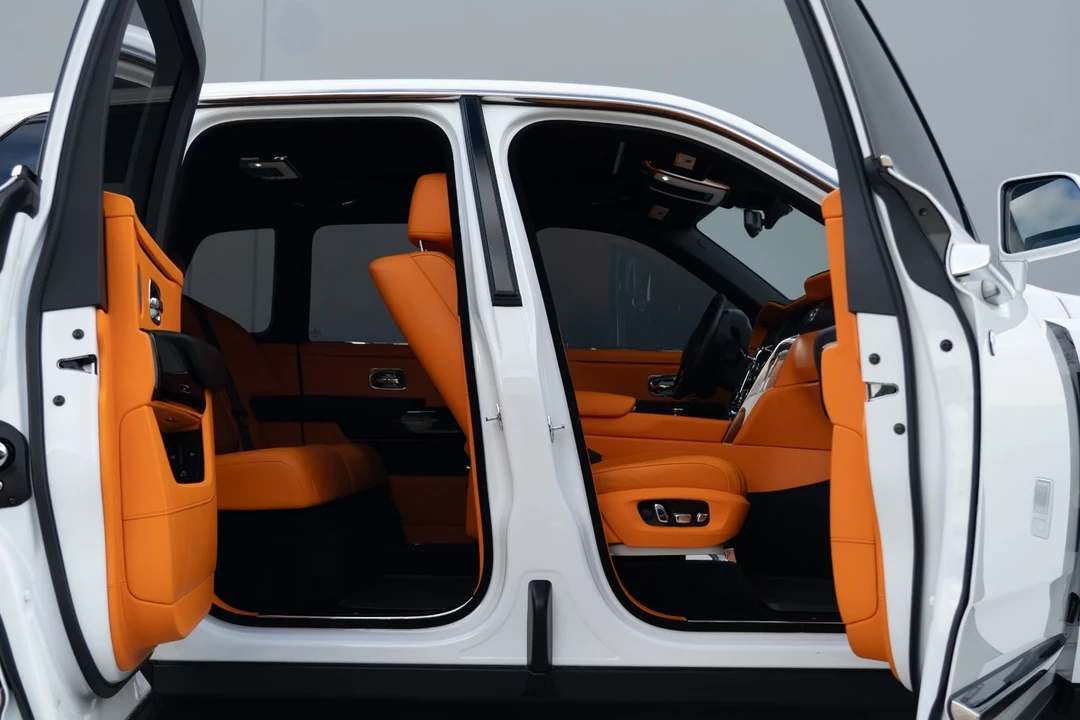 2022 Rolls-Royce Cullinan - Image 5 of 12