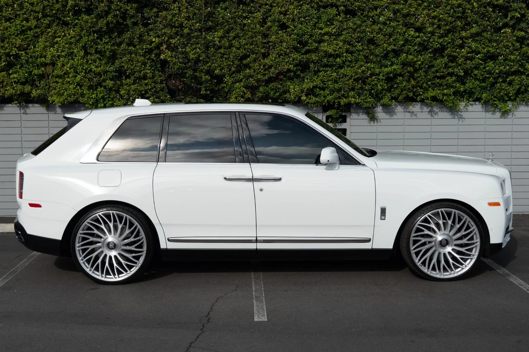 2022 Rolls-Royce Cullinan - Image 7 of 12