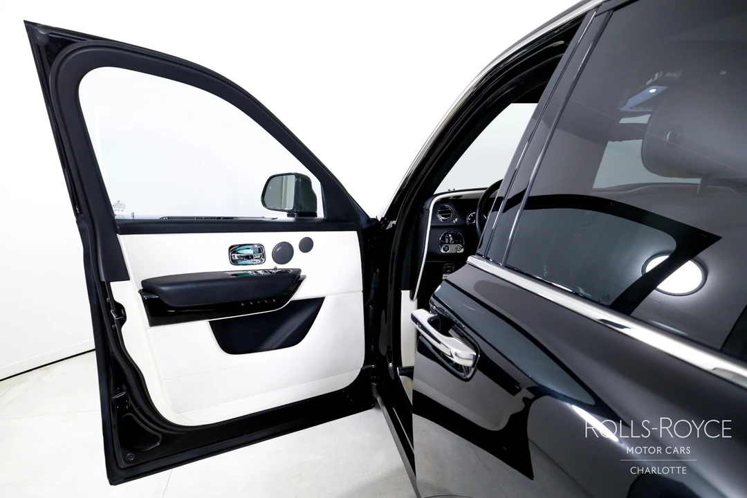2022 Rolls-Royce Cullinan - Image 11 of 12