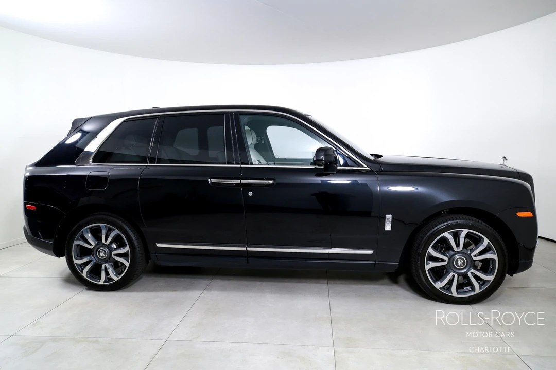 2022 Rolls-Royce Cullinan - Image 10 of 12