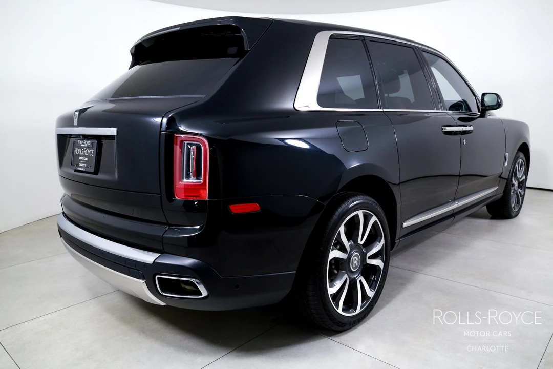 2022 Rolls-Royce Cullinan - Image 2 of 12
