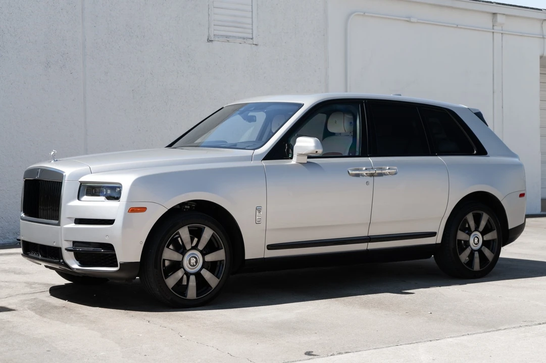 2022 Rolls-Royce Cullinan - Image 7 of 21