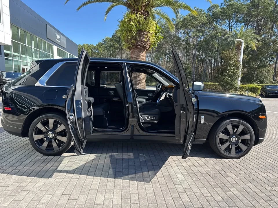 2022 Rolls-Royce Cullinan - Image 7 of 16