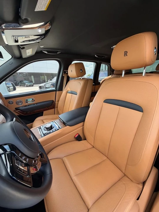 2022 Rolls-Royce - Image 4 of 6