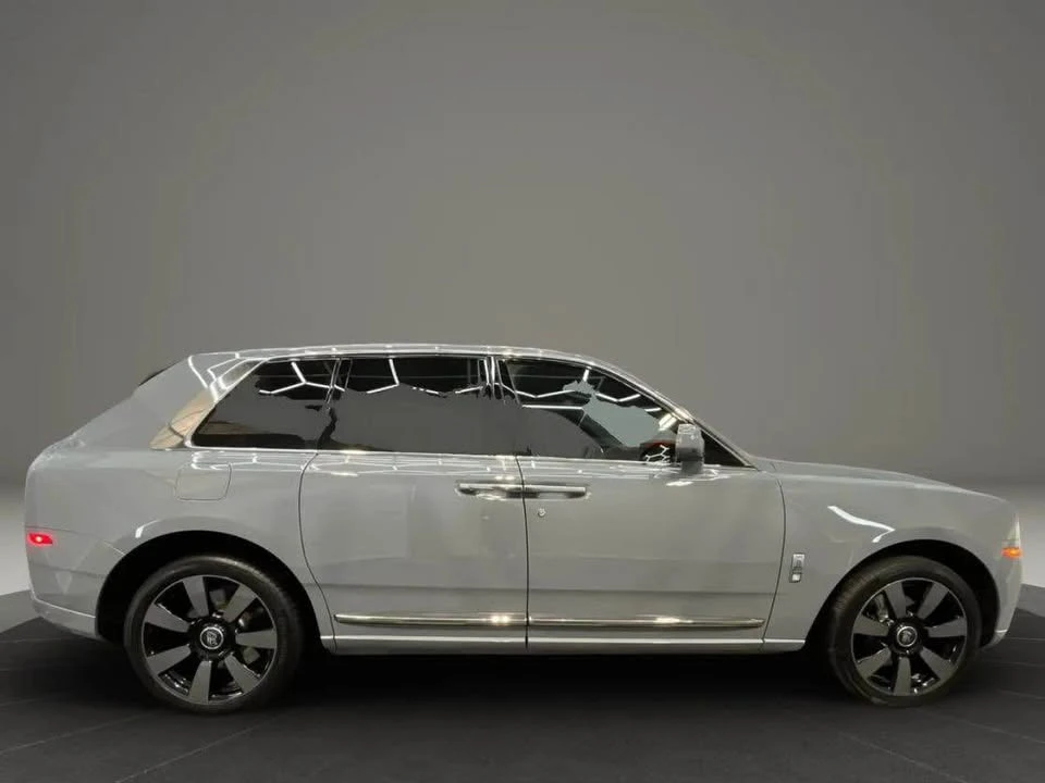 2022 Rolls-Royce Cullinan - Image 8 of 16