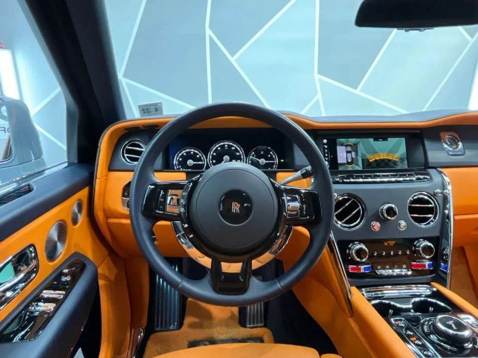2022 Rolls-Royce Cullinan - Image 10 of 16