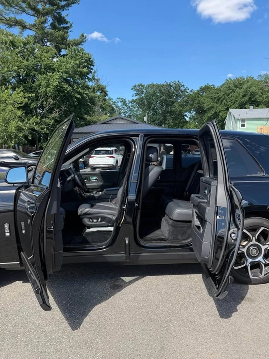 2022 Rolls-Royce Cullinan - Image 9 of 16