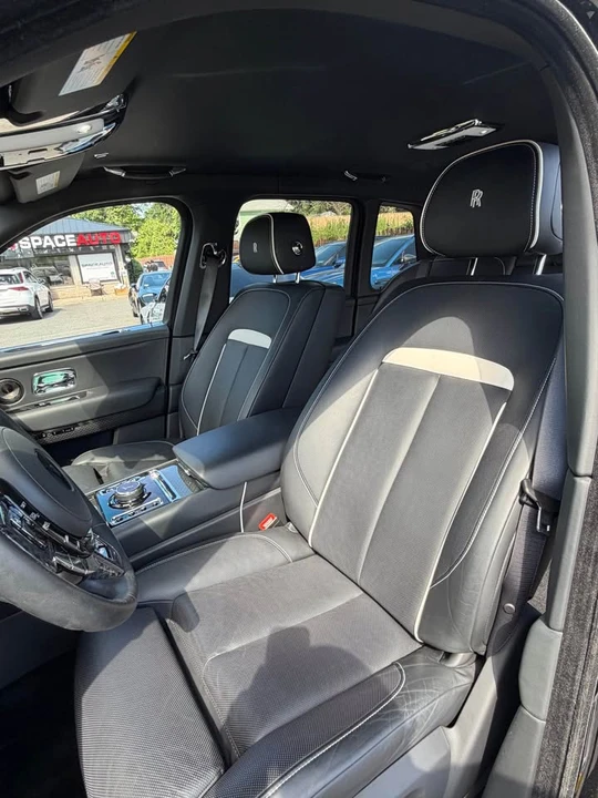 2022 Rolls-Royce Cullinan - Image 12 of 16