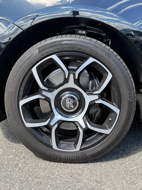 2022 Rolls-Royce Cullinan - Image 8 of 16