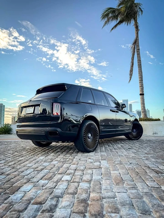 2022 Rolls-Royce Cullinan - Image 4 of 15