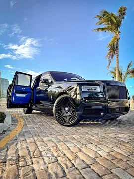 2022 Rolls-Royce Cullinan Sport Utility 4D
