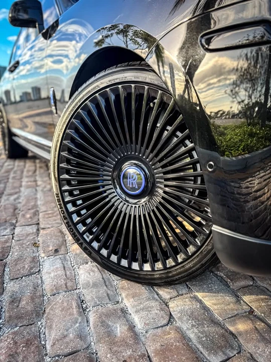 2022 Rolls-Royce Cullinan - Image 10 of 15