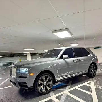 2022 Rolls-Royce Cullinan Sport Utility 4D