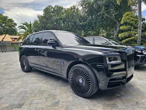 2022 Rolls-Royce Cullinan Sport Utility 4D