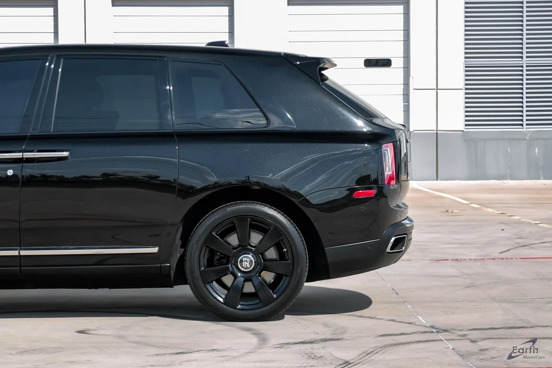 2022 Rolls-Royce Cullinan - Image 7 of 21