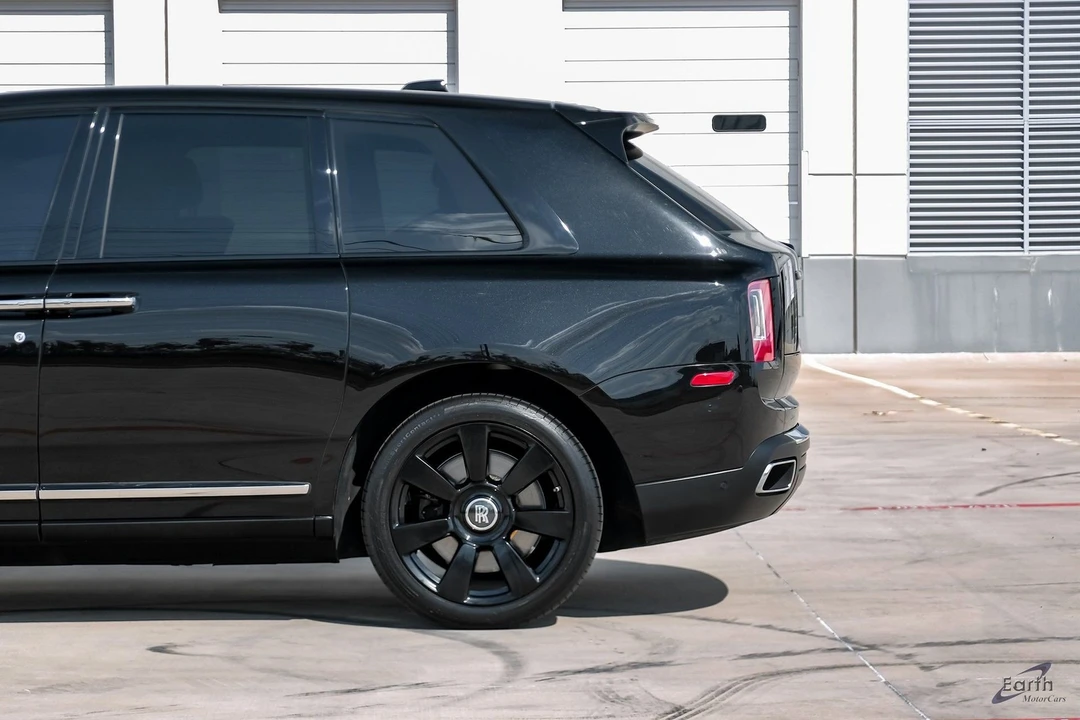 2022 Rolls-Royce Cullinan - Image 7 of 12