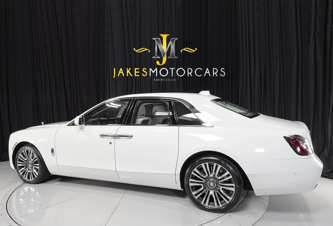 2022 Rolls-Royce Ghost 2nd Gen - Image 7 of 31