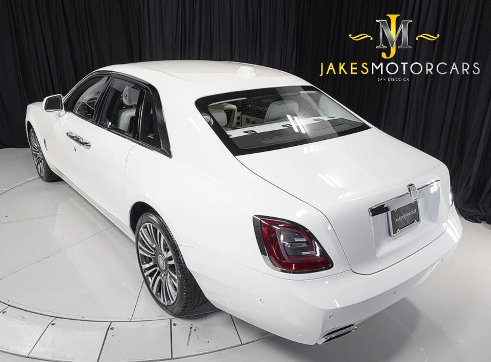 2022 Rolls-Royce Ghost 2nd Gen - Image 8 of 31