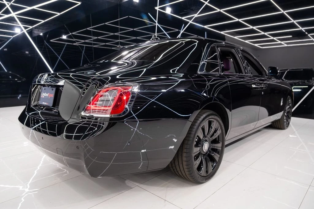2022 Rolls-Royce Ghost 2nd Gen - Image 16 of 21