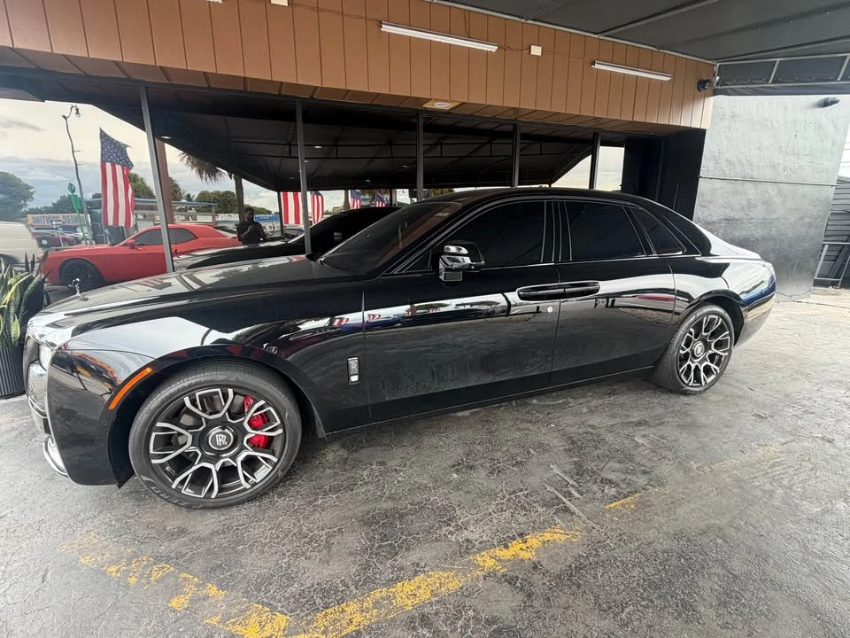 2022 Rolls-Royce Ghost Black Badge 2nd Gen - Image 4 of 10