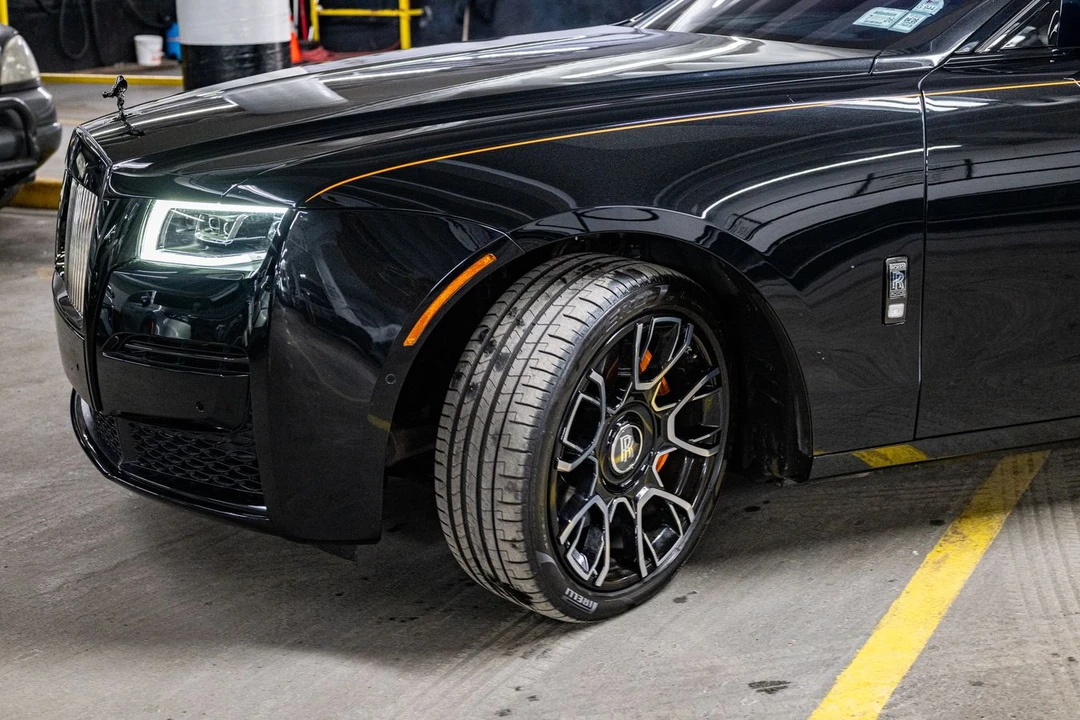 2022 Rolls-Royce Ghost Black Badge 2nd Gen - Image 16 of 21