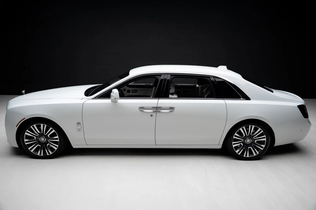 2022 Rolls-Royce Ghost 2nd Gen - Image 16 of 31