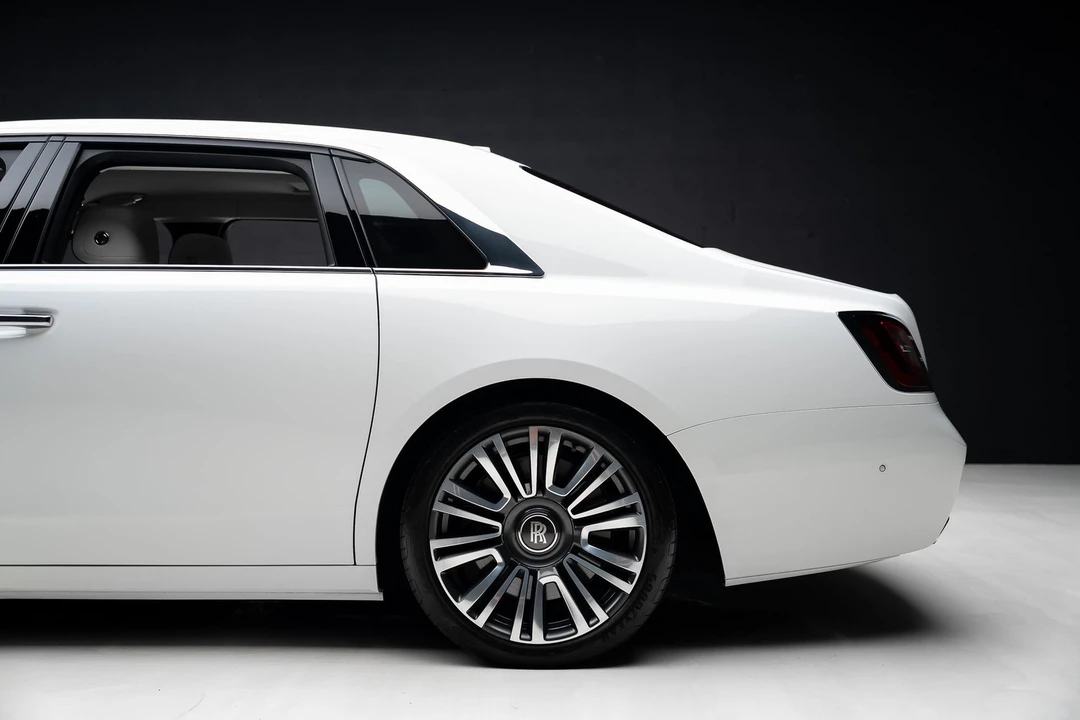 2022 Rolls-Royce Ghost 2nd Gen - Image 20 of 31