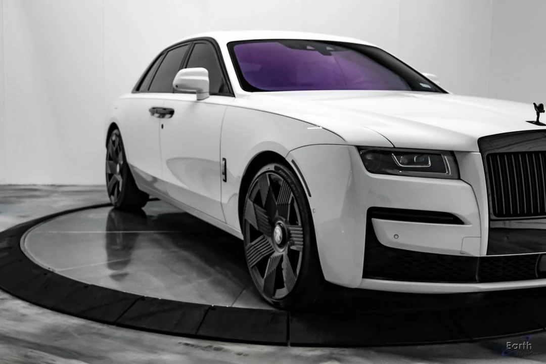 2022 Rolls-Royce Ghost 2nd Gen - Image 16 of 21