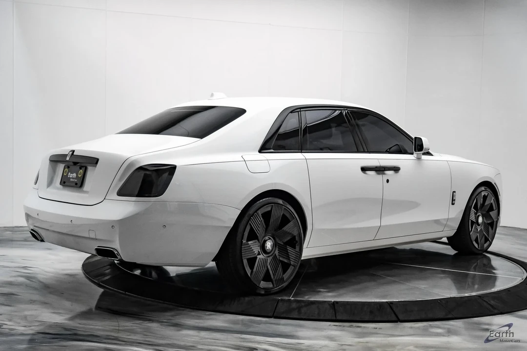 2022 Rolls-Royce Ghost 2nd Gen - Image 10 of 21