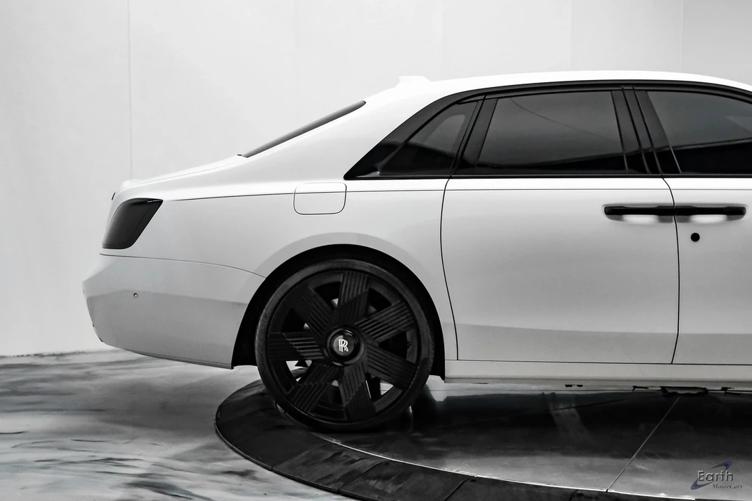 2022 Rolls-Royce Ghost 2nd Gen - Image 14 of 21