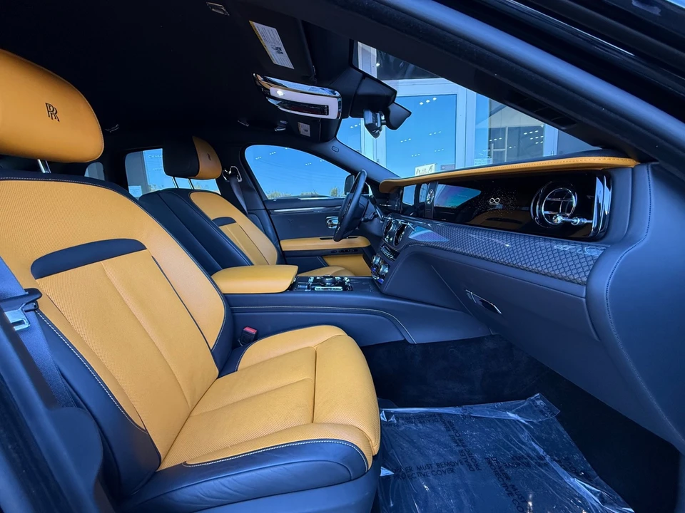 2022 Rolls-Royce Ghost 2nd Gen - Image 28 of 31