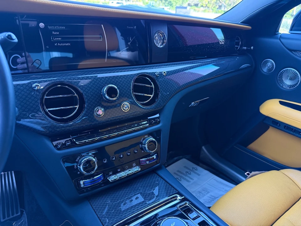 2022 Rolls-Royce Ghost 2nd Gen - Image 25 of 31