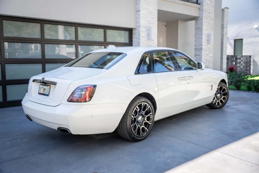 2022 Rolls-Royce Ghost 2nd Gen - Image 14 of 31