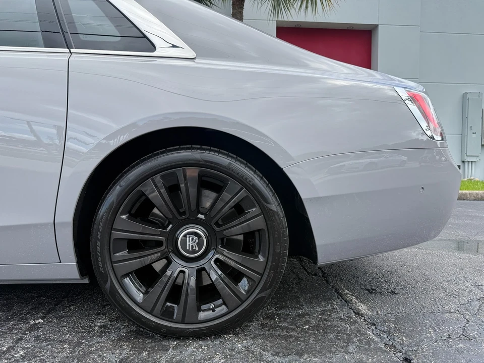 2022 Rolls-Royce Ghost 2nd Gen - Image 9 of 21