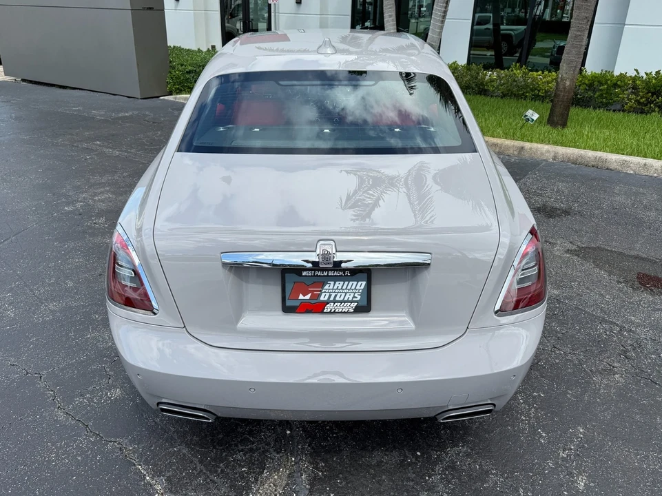 2022 Rolls-Royce Ghost 2nd Gen - Image 16 of 21
