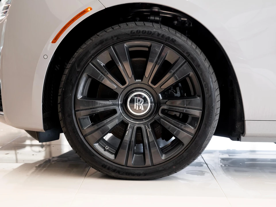 2022 Rolls-Royce Ghost 2nd Gen - Image 29 of 31