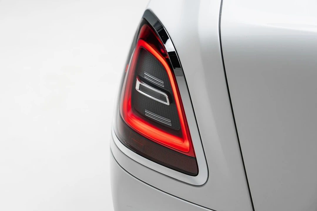 2022 Rolls-Royce Ghost 2nd Gen - Image 27 of 31