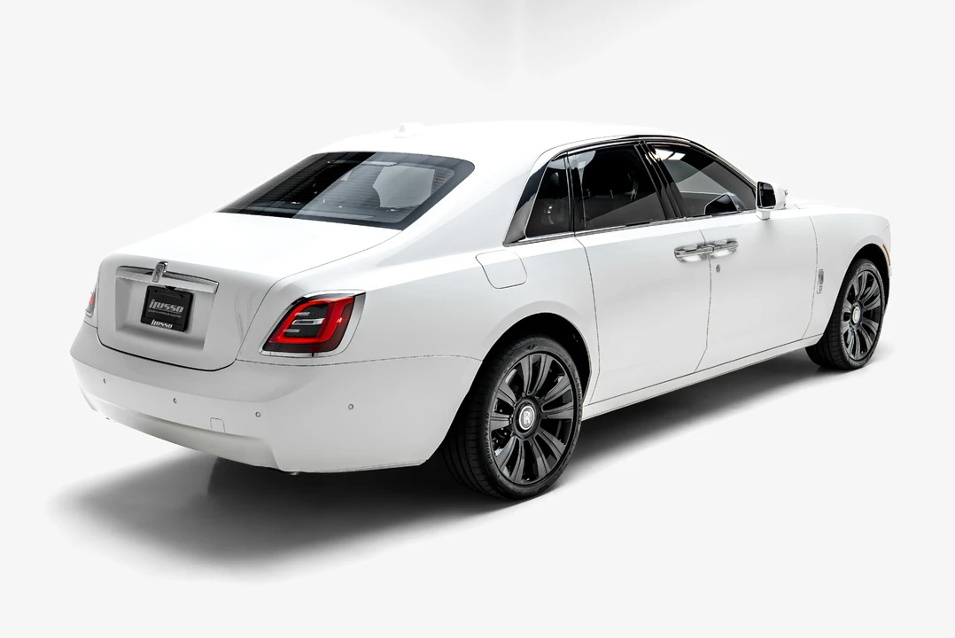 2022 Rolls-Royce Ghost 2nd Gen - Image 13 of 31