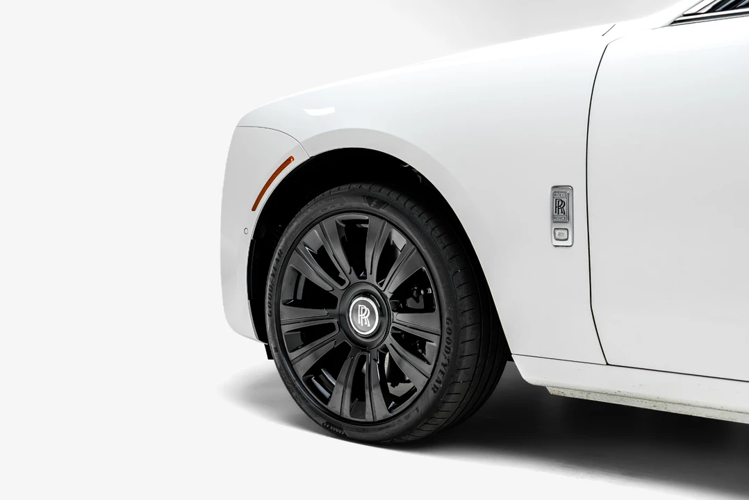 2022 Rolls-Royce Ghost 2nd Gen - Image 17 of 31