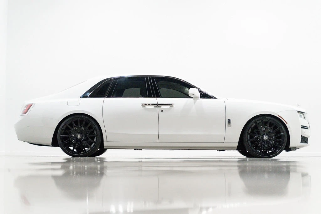 2022 Rolls-Royce Ghost 2nd Gen - Image 9 of 21
