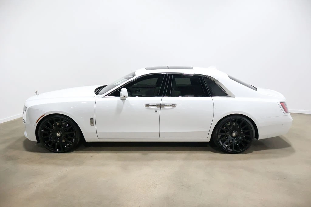 2022 Rolls-Royce Ghost 2nd Gen - Image 14 of 21