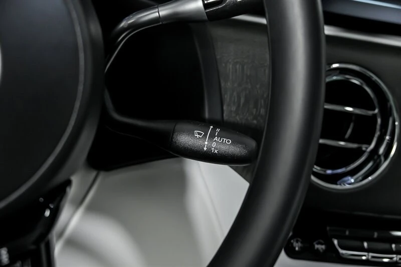 2022 Rolls-Royce Ghost 2nd Gen - Image 30 of 31