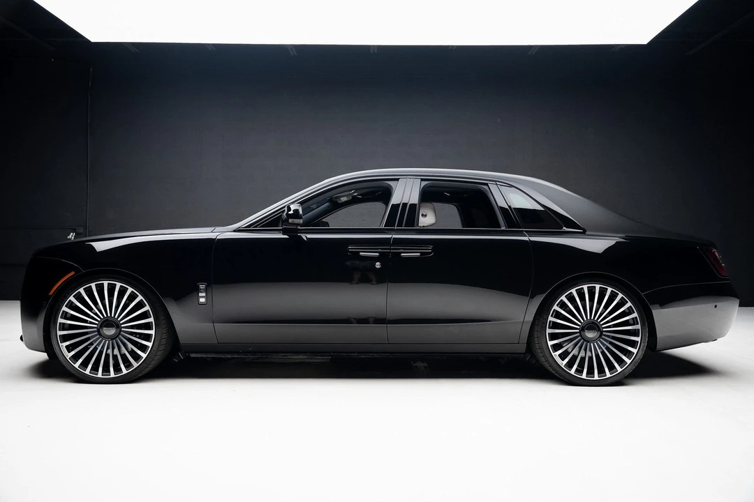 2022 Rolls-Royce Ghost 2nd Gen - Image 16 of 21
