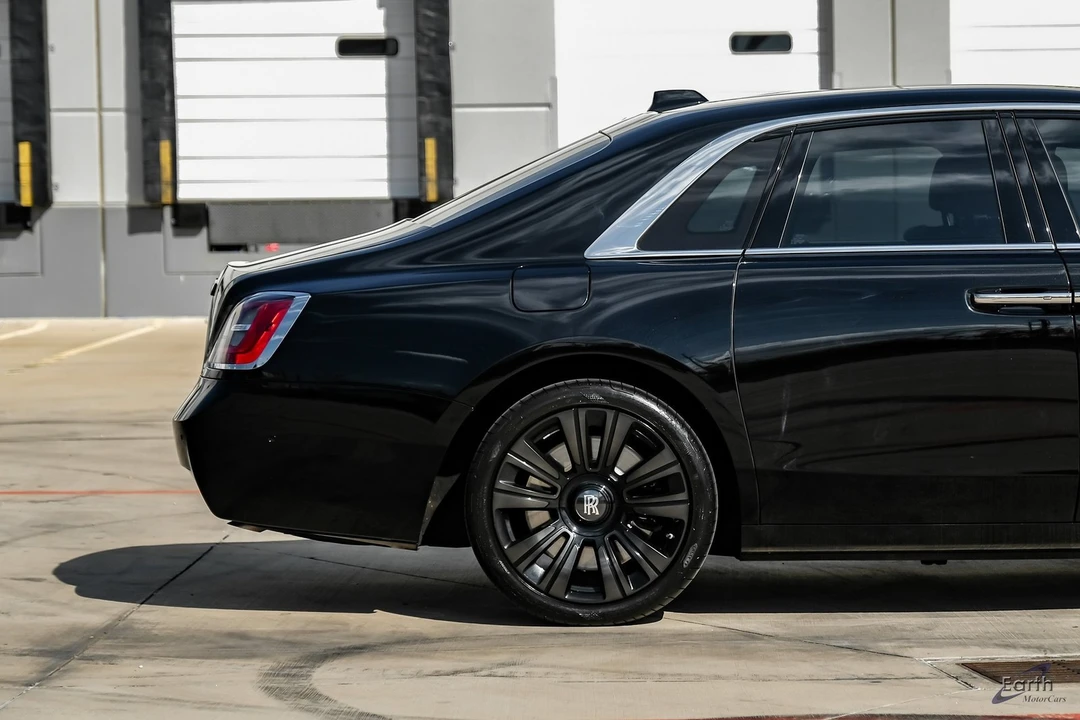 2022 Rolls-Royce Ghost 2nd Gen - Image 17 of 21