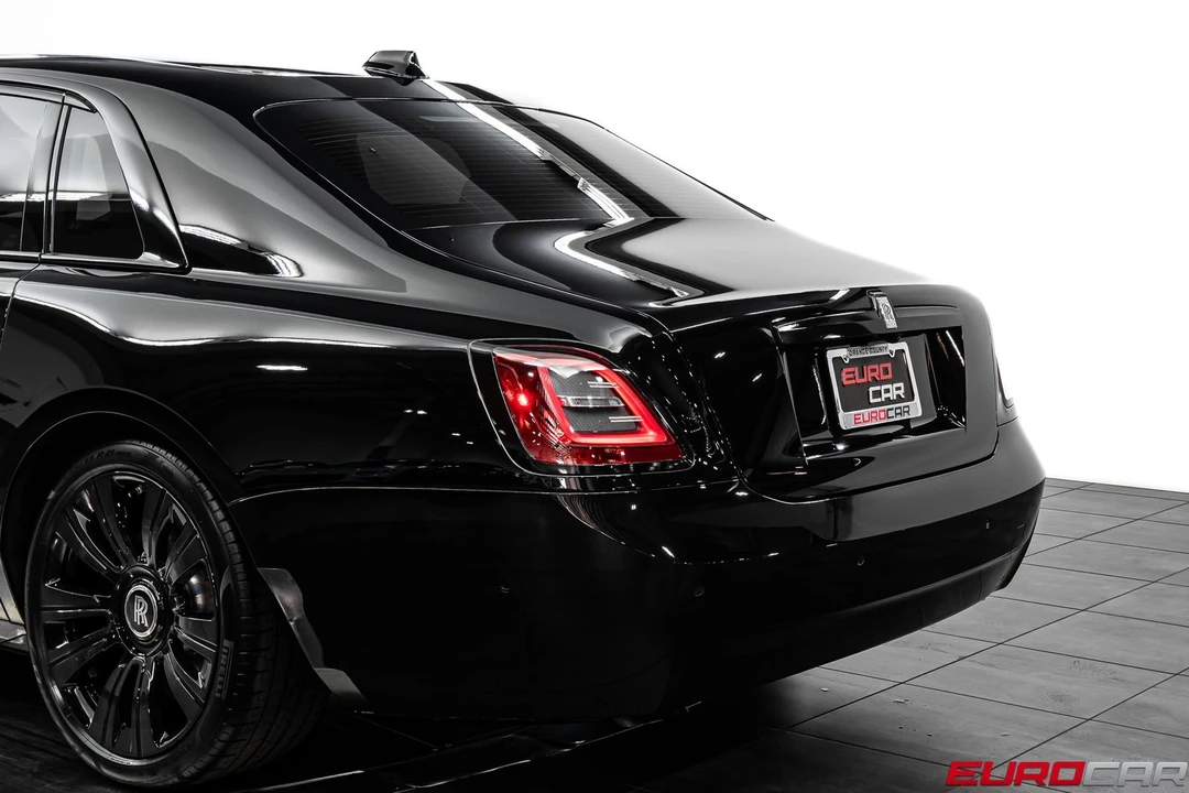 2022 Rolls-Royce Ghost 2nd Gen - Image 17 of 31