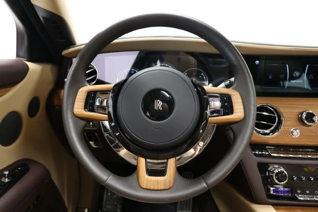 2022 Rolls-Royce Ghost 2nd Gen - Image 27 of 31