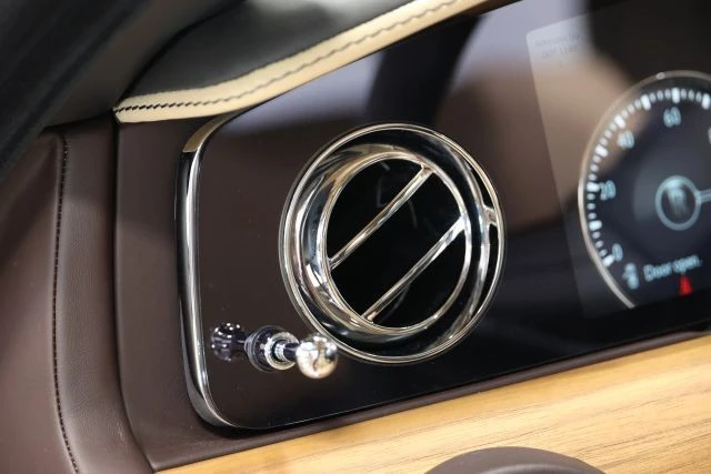 2022 Rolls-Royce Ghost 2nd Gen - Image 26 of 31