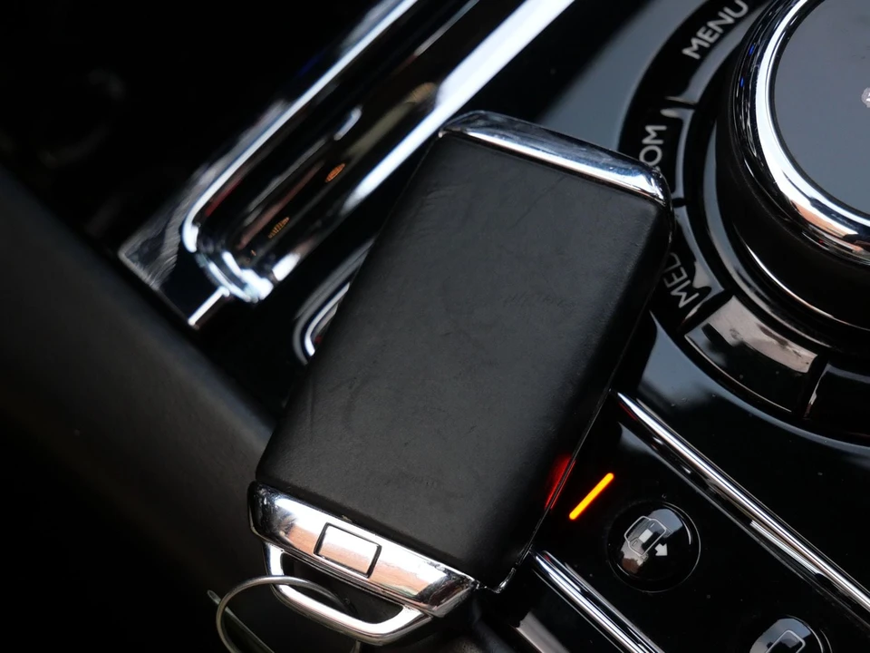 2022 Rolls-Royce Ghost 2nd Gen - Image 16 of 31