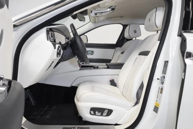 2022 Rolls-Royce Ghost 2nd Gen - Image 21 of 24