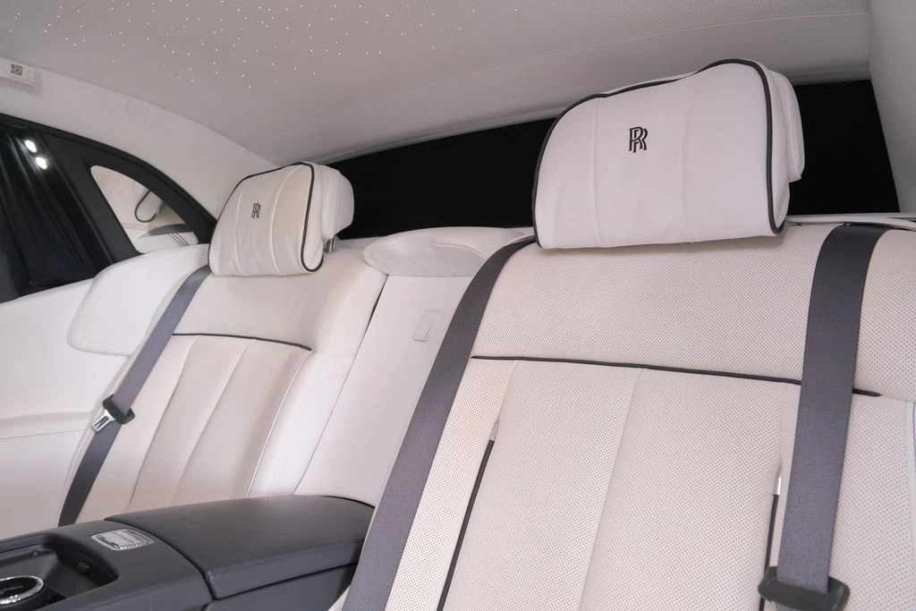 2022 Rolls-Royce Phantom VIII - Image 14 of 31